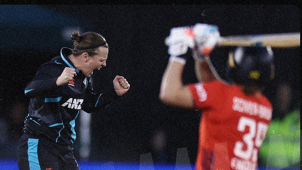 Photo: X/ @WHITE_FERNS : England women will be eyeing to seal the series against New Zealand in 3rd T20I in Canterbury.